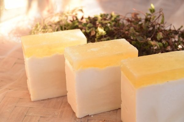 handmade soap 3750715 640